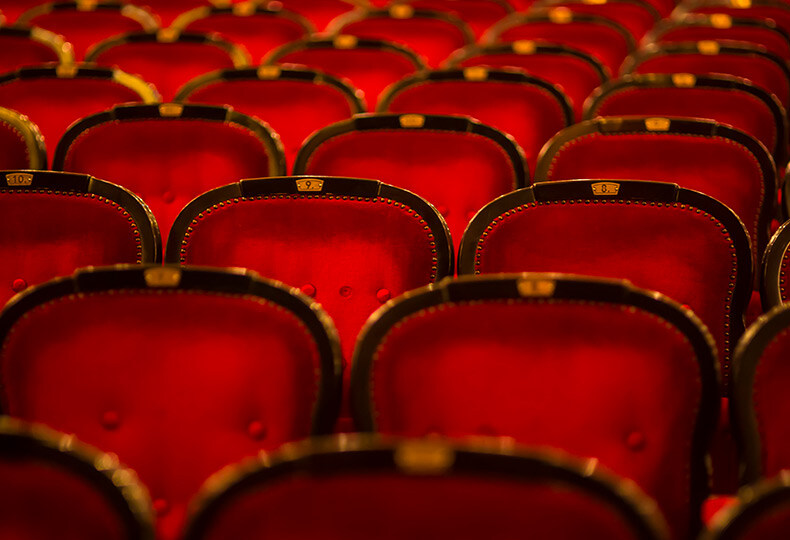 theater-790x540